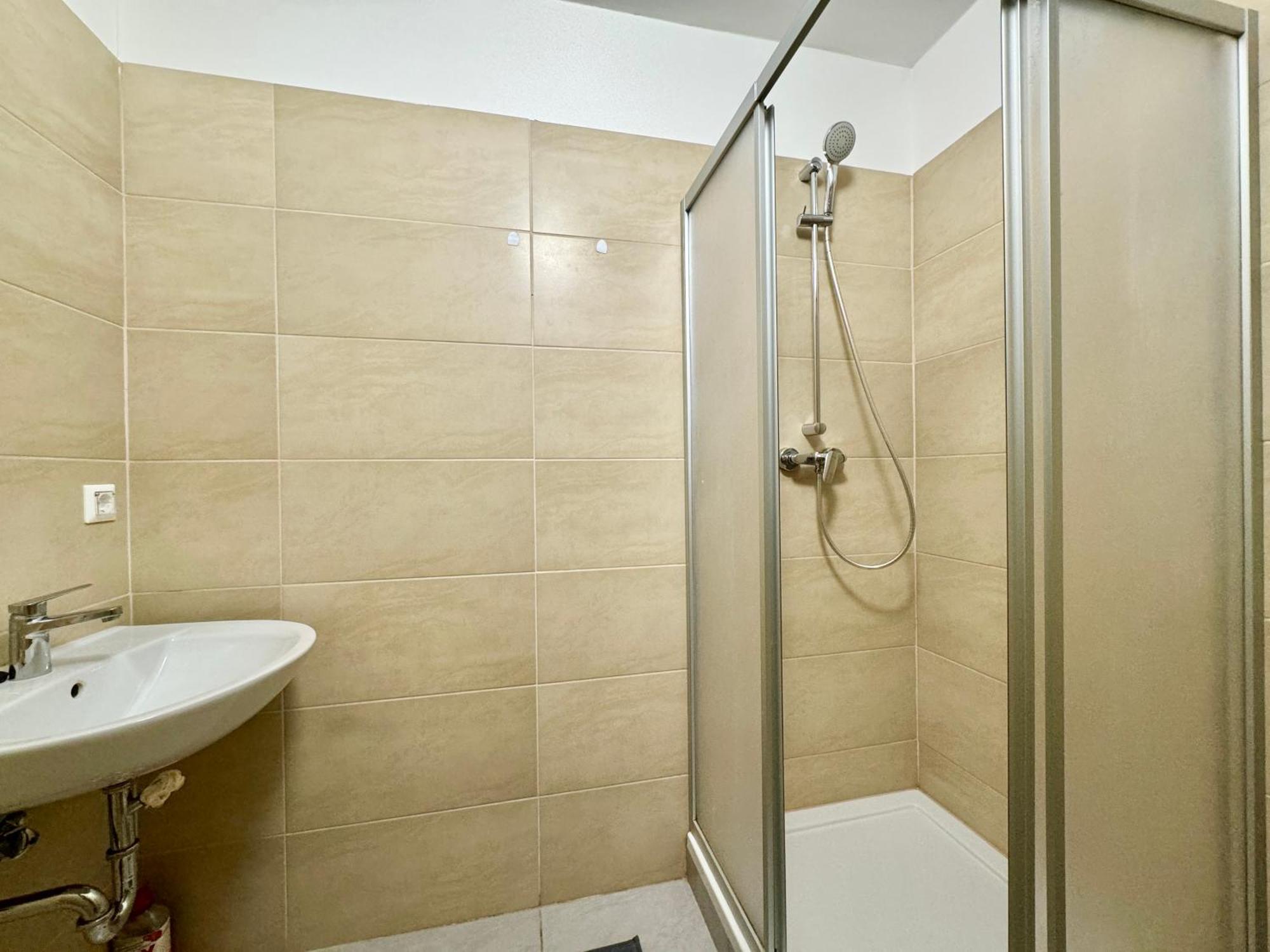 Stylish Schonbrunn Apartments With Free Parking 비엔나 외부 사진